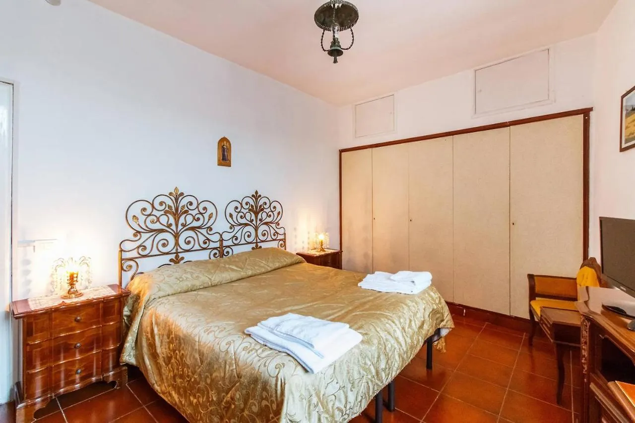 B&B Simonetta Siena 3*,